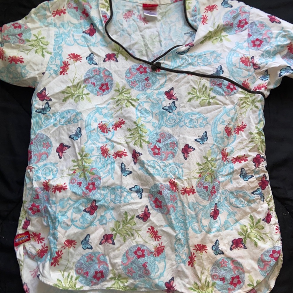 Butterfly scrub top